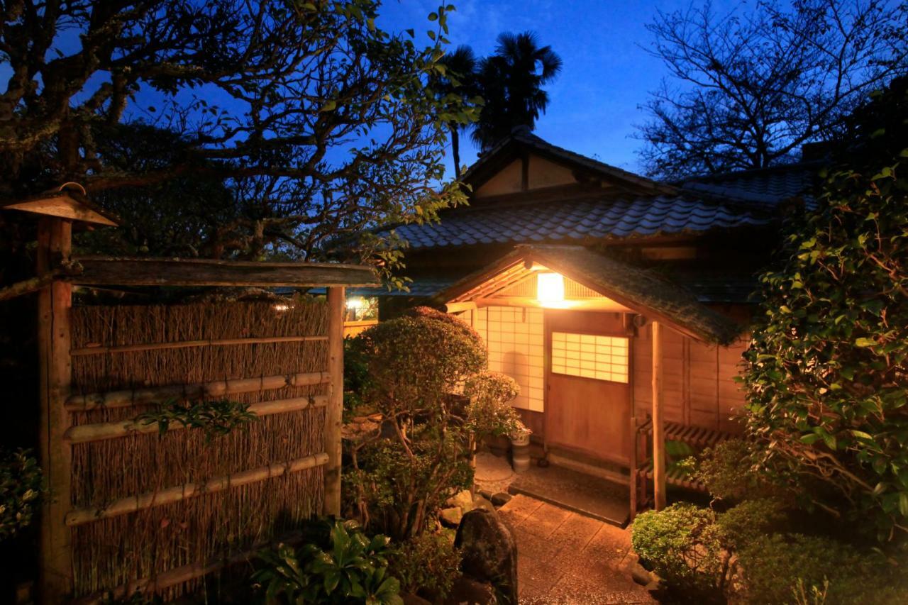 Отель Kona Besso Izunokuni Экстерьер фото